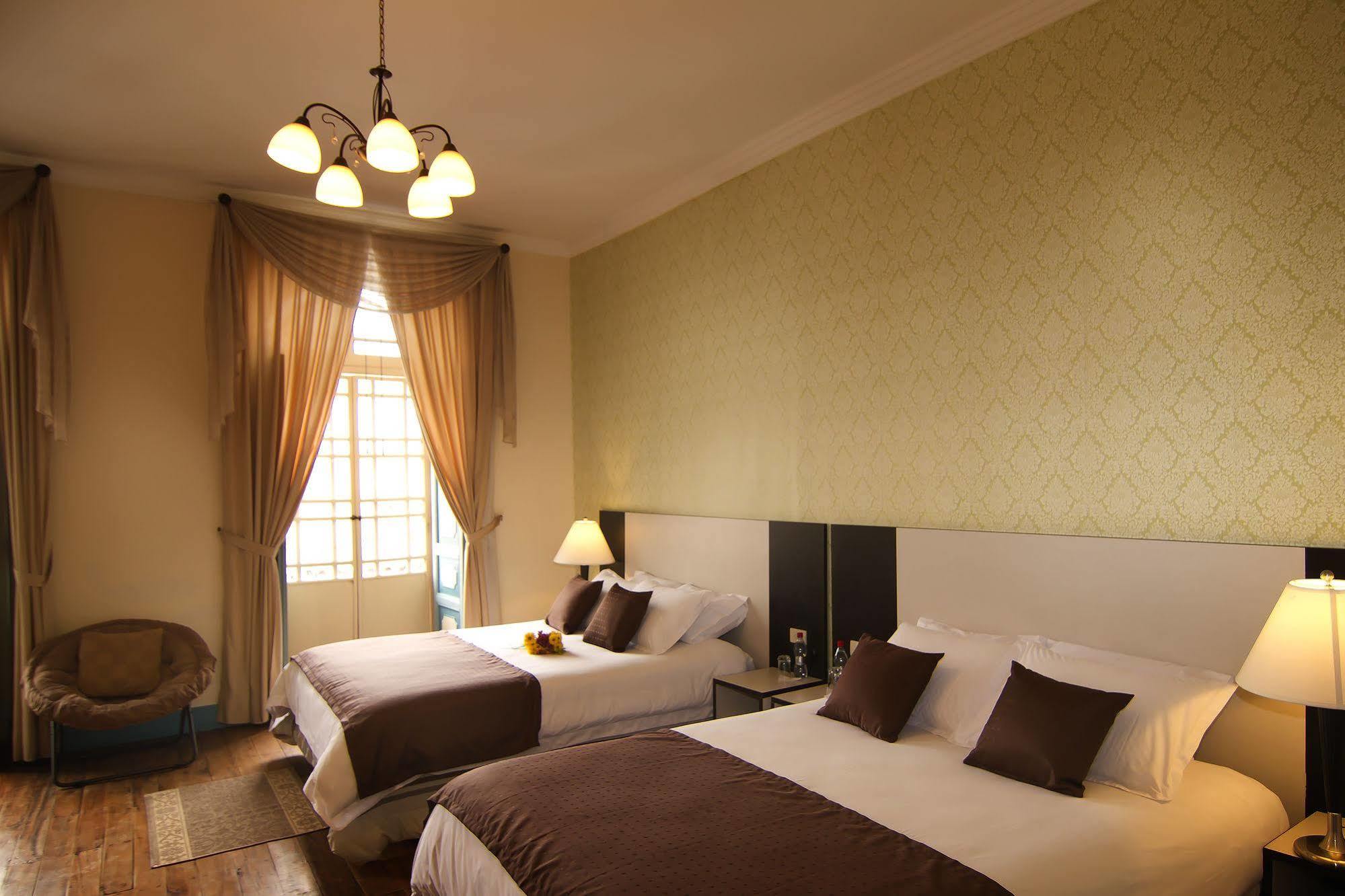كوينكا Del Parque Hotel & Suites المظهر الخارجي الصورة